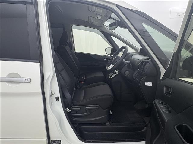 Nissan SERENA 2019 7689229-10