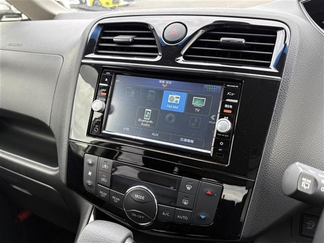 Nissan SERENA 2015 7689230-9