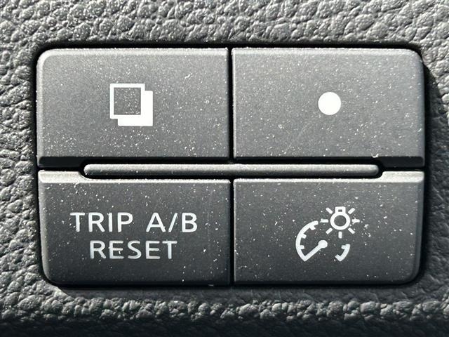 Nissan SERENA 2012 7689234-2