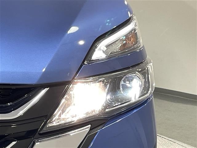 Nissan SERENA 2018 7689235-13