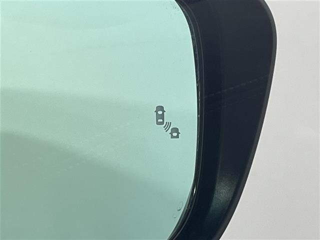 Nissan SERENA 2022 7689238-18