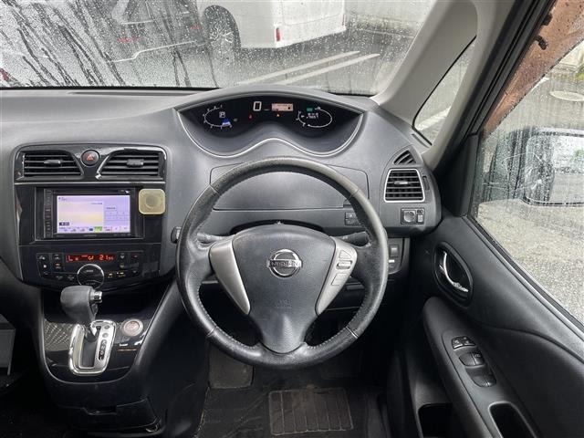 Nissan SERENA 2011 7689240-2