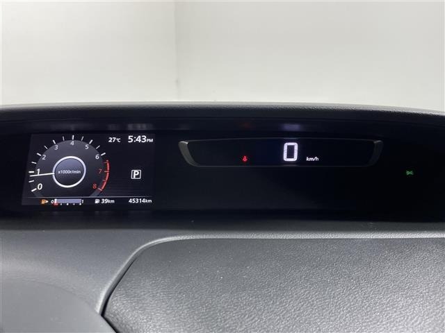 Nissan SERENA 2017 7689241-2