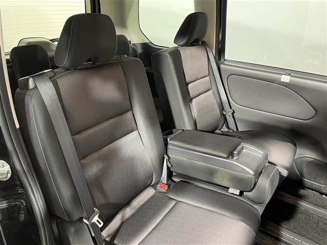 Nissan SERENA 2017 7689241-4