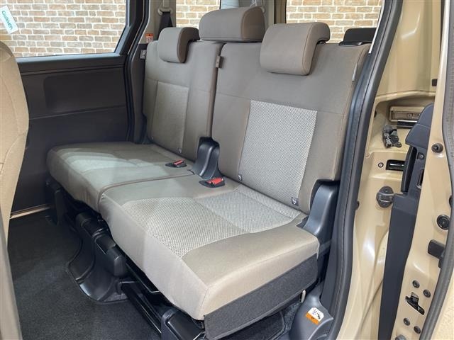 Toyota SIENTA 2025 7675194-4