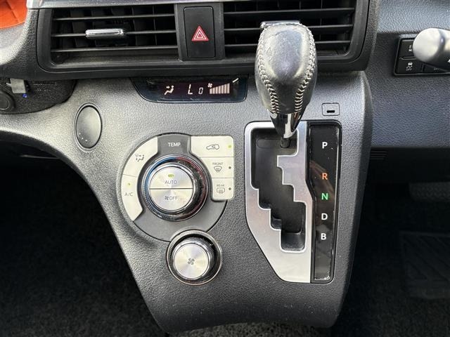 Toyota SIENTA 2017 7675294-6
