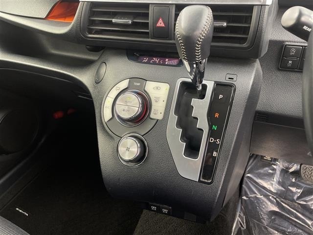 Toyota SIENTA 2019 7675387-3