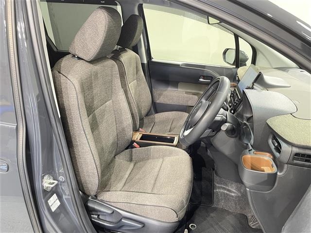 Toyota SIENTA 2023 7675388-7