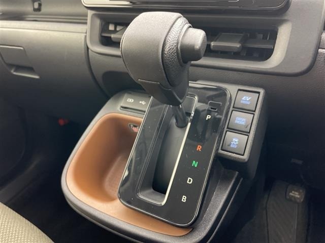 Toyota SIENTA 2025 7675391-11