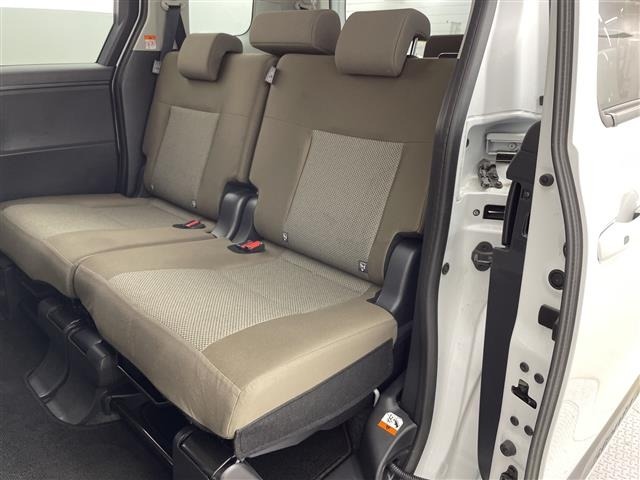 Toyota SIENTA 2025 7675406-7