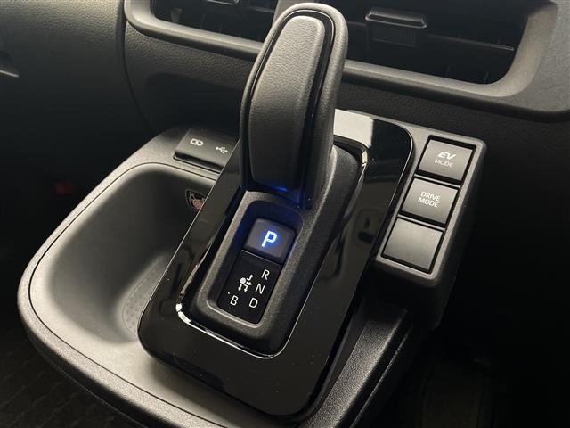 Toyota SIENTA 2023 7675423-8