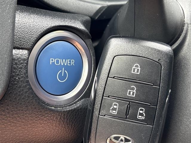 Toyota SIENTA 2023 7675424-9
