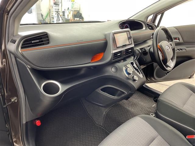 Toyota SIENTA 2019 7675441-9