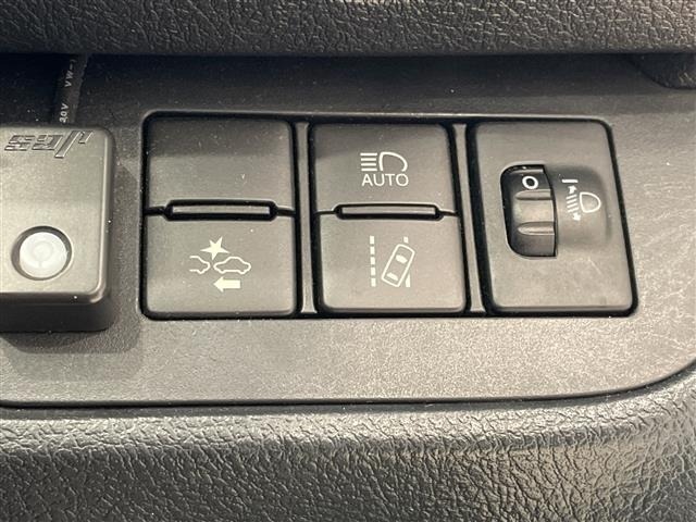 Toyota SIENTA 2017 7675446-1