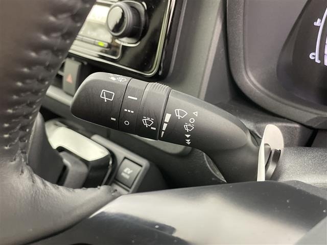Toyota SIENTA 2025 7675449-9
