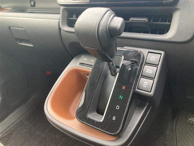 Toyota SIENTA 2023 7675453-9