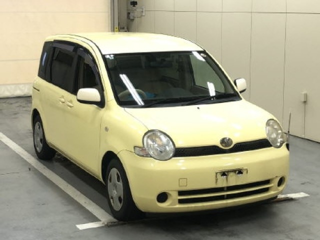 Toyota SIENTA 2004 7675464-0