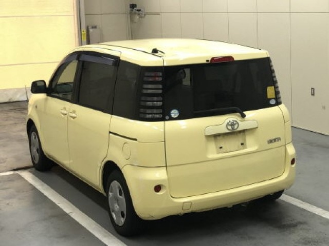 Toyota SIENTA 2004 7675464-1