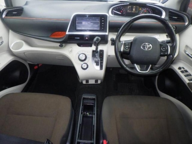 Toyota SIENTA 2015 7675477-3