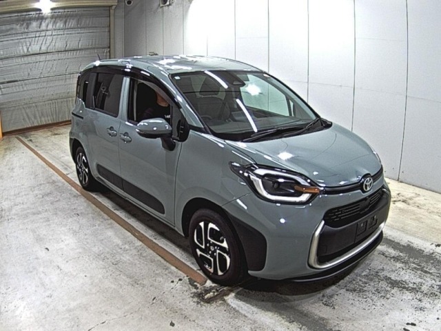 Toyota SIENTA 2025 7675478-0