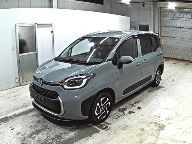 Toyota SIENTA 2025 7675478-4