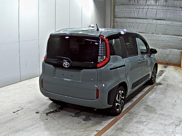 Toyota SIENTA 2025 7675478-5