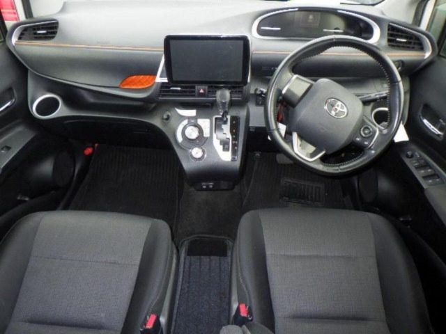 Toyota SIENTA 2020 7675490-3