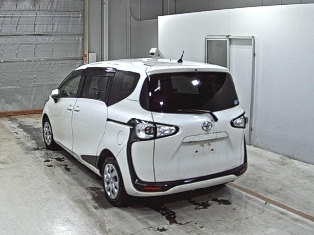 Toyota SIENTA 2016 7675493-1