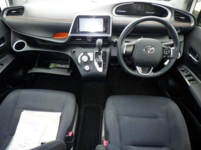 Toyota SIENTA 2016 7675493-3