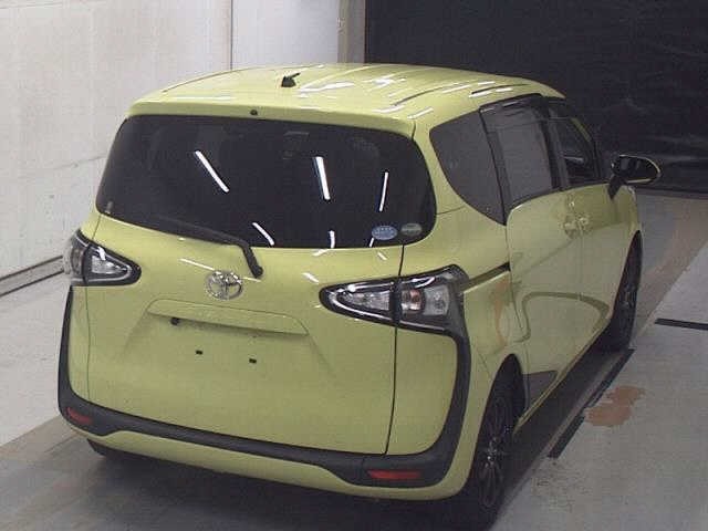 Toyota SIENTA 2021 7675494-5