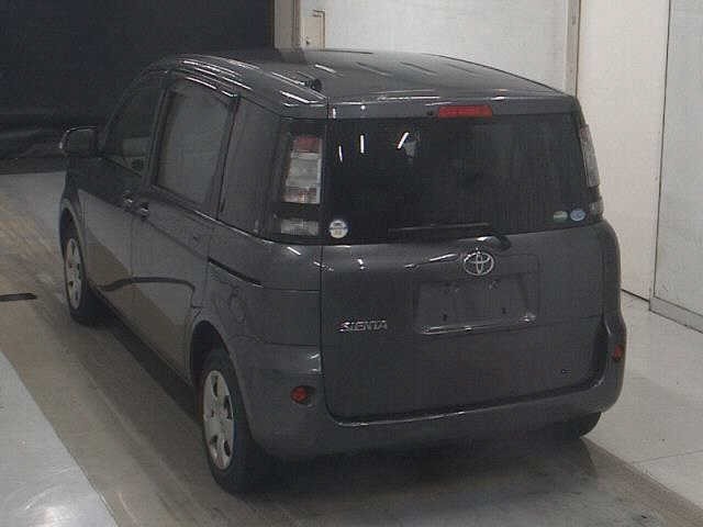 Toyota SIENTA 2014 7675495-1