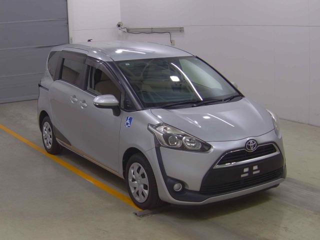 Toyota SIENTA 2017 7675500-0