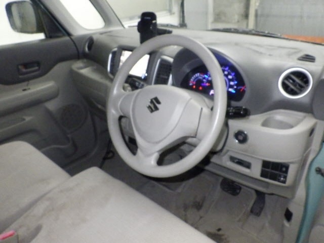 Suzuki SPACIA 2013 7682901-3