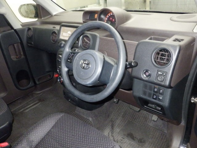 Toyota SPADE 2015 7688347-3