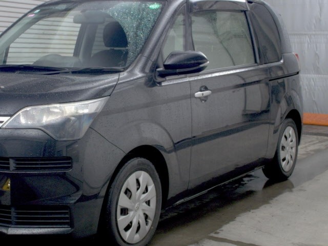 Toyota SPADE 2015 7688347-4