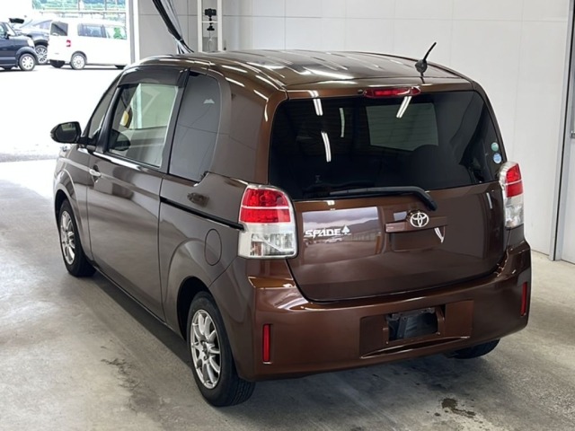 Toyota SPADE 2016 7688349-5