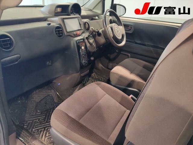 Toyota SPADE 2012 7688351-3