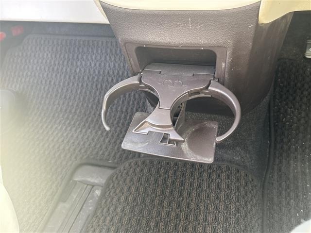 Toyota SPADE 2015 7688353-11