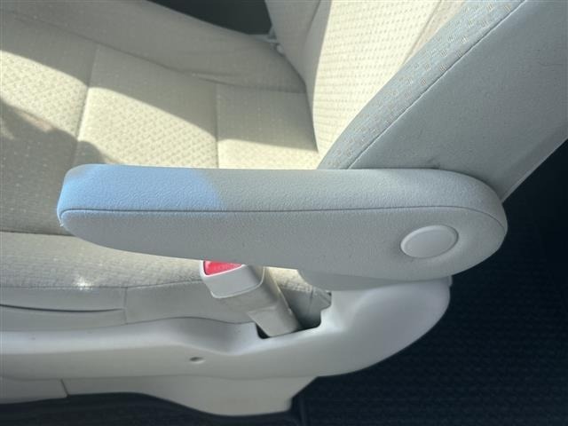 Toyota SPADE 2015 7688353-22