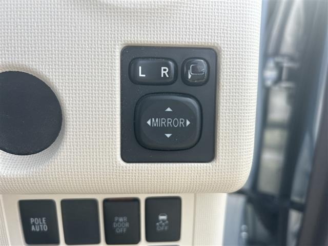 Toyota SPADE 2015 7688353-8