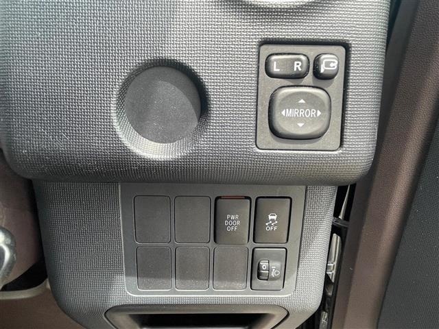 Toyota SPADE 2013 7688354-17