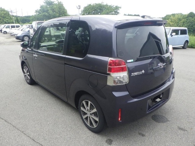 Toyota SPADE 2013 7688367-1
