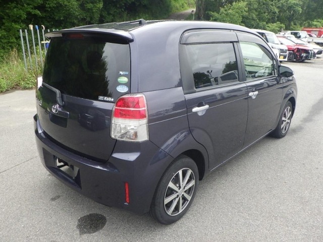 Toyota SPADE 2013 7688367-5