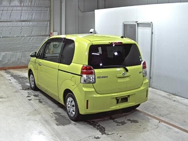 Toyota SPADE 2015 7688368-1