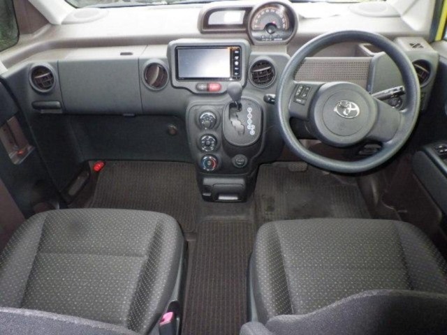 Toyota SPADE 2016 7688369-3