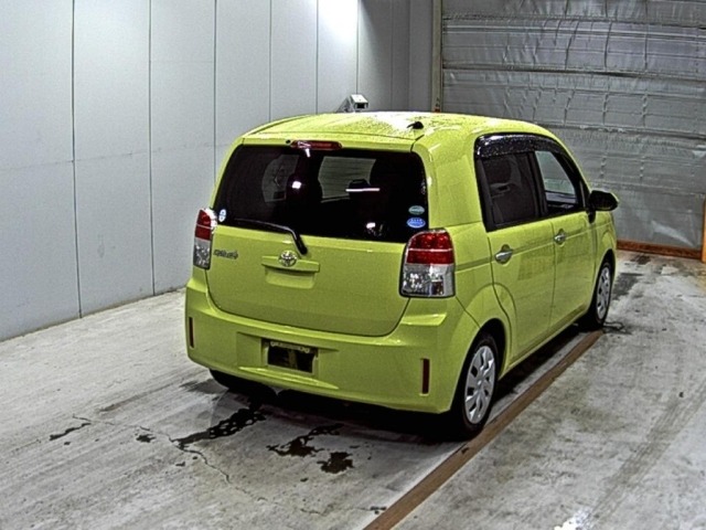Toyota SPADE 2016 7688369-5