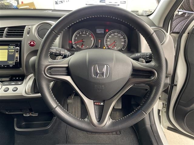 Honda STREAM 2013 7689444-21