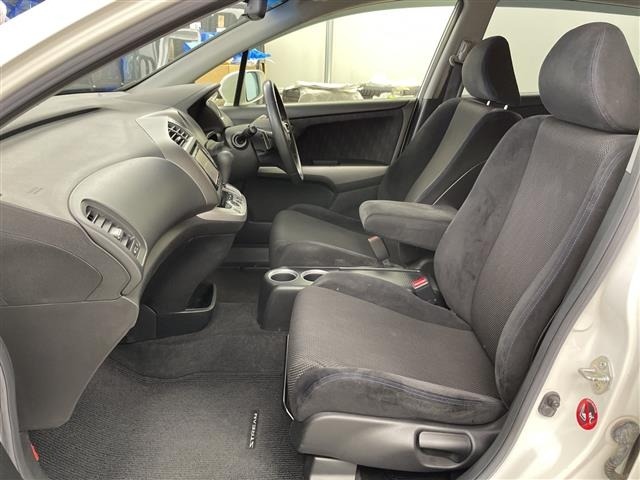 Honda STREAM 2013 7689444-4