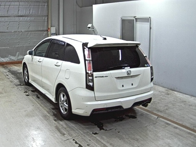 Honda STREAM 2012 7689446-1