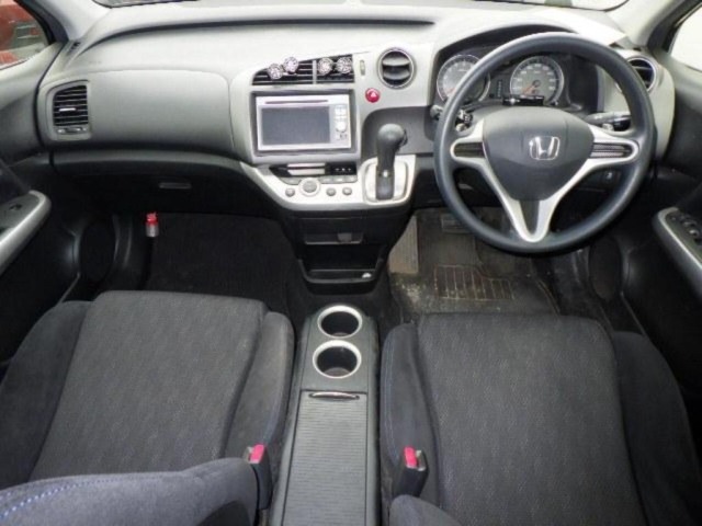 Honda STREAM 2013 7689457-3